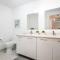 Awesome Apt With Pool in Midtown Miami