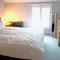 The Seaview Snug