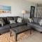 Dramatic views from this spacious 1bd 1bth