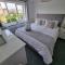 HighTide - 2 bed with parking, balcony & sea view. - Swanage