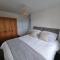 HighTide - 2 bed with parking, balcony & sea view. - Swanage