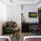 Au Lac Legend Hotel