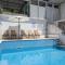 Apartments Mastelic with pool next to the beach