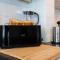 City apartment 3 BEDROOM, KITCHEN, WIFI, WORKSPACE, COFFEE, Central