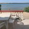 Villa M, Apartment for 6 Persons direct seaside, ground floor