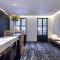 La Suite West - Hyde Park