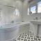 5-Bedroom Solihull Near NEC and Airport