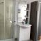 2 bedroom ground floor modern apartment 4km beach