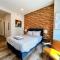 Stay at Luna on Ridge Ave