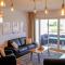 Lucky Star Marina Apartment, with Pool