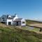 Goferydd, South Stack, Anglesey, 4 bed luxury home, hot tub, dog friendly