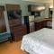 HomeTowne Studios by Red Roof Battle Creek