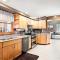 460 Villula Road - Castleton