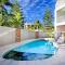 12 Cascades Top Floor Apartment In Prime Position
