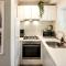 Spacious 1BR in the City Center - Amazing for Extended Stays - Bucarest