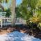 Mini Pearl, Private 2 BR - 1 block to BEACH!