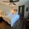 Beautiful 2 BR 1 BA Cabin in Blue Ridge Mountains: The Little White House
