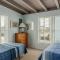 Admiral's Quarters by Oak Island Accommodations - أوك آيلاند
