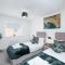 Modern 5 Bedroom 3 Bathroom Serviced House Aylesbury with parking By 360Stays