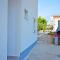 Apartments Mila Family with pool