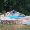 House Mali dvori