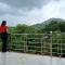 Aqua & Sage by StayVista - Riverside Villa with Pool & Terrace