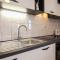 Domus Apartments - Free Private Parking