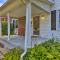 Charming Charleston Home with Yard and Fire Pit! - 查尔斯顿