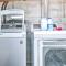 Pet-Friendly Cape Cod Getaway Less Than 1 Mi to Beach - 丹尼斯港