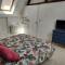 Sous murs, petite maison de ville au charme authentique