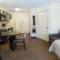 Sonesta Simply Suites Wichita Airport