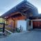 Chalet Savoyard avec Jardin, Poêle à Bois et WIFI - FR-1-624-11