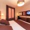Logis Hotel Restaurant Le Cara Sol