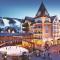 Platinum 3 Bedroom Vacation Rental In The Heart Of Vail That Includes Ski Valet, Ski Deck, Rooftop Pool, Panoramic Views