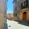 LA FONTE-with balcony close by Piazza del Campo