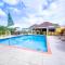 Grooms Beach Villa & Resort