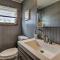 Charming Oceanfront Home on Salisbury Beach - 索尔兹伯里