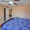 5 Mi to Beach and Marina Lake Havasu Getaway!