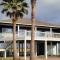 Deck and Grill Walkable Crystal Beach House!