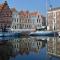 Unieke stadswoning met jacuzzi en sauna max 8 pers - خوس