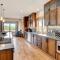 Custom Luxury Home I Hot Tub I Great Views I Best Price I FREE Adventures Daily - Fraser