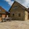 Parkfields Barns Self Catering Accommodation - Buckingham