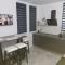 Water Lily Apartment Studio 2 free parking- self check-in - Орадя