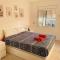 Apartamento frente al mar con piscina