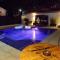La Suite Côté Pool-House Piscine, Sauna & Jacuzzi privatifs
