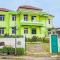 SPOT ON 91325 Pondok Hijau Guest House Syariah - Cilimus 2