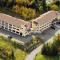 Hotel and Suites Les Laurentides - Saint-Sauveur-des-Monts