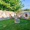 MINIQ HOMES 102 - Historical Stone House with Garden Cinema