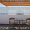 Sea Breeze Santorini Beach Resort, Curio By Hilton - 佩里沃罗