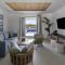 Sea Breeze Santorini Beach Resort, Curio By Hilton - 佩里沃罗